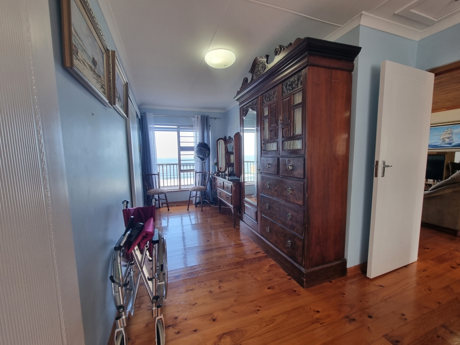 4 Bedroom Property for Sale in Dana Bay Western Cape